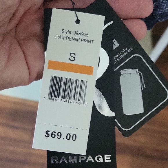 RAMPAGE Brand New Quilted Navy Puffer Lightweight Jacket Size Small - Picture 4 of 6